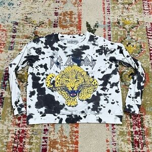 Women's Def Leppard Rock band Music Rock n Roll Crewneck Sweatshirt